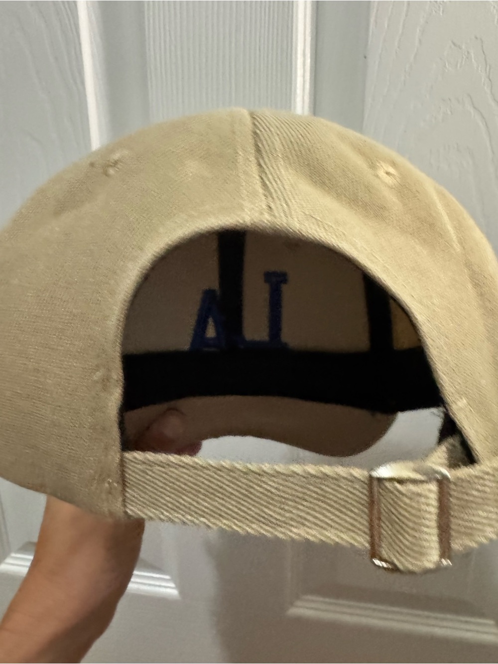 Source Unknown Beige Baseball Cap with Blue LA Embroidery - Picture 3 of 3